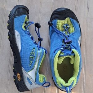Keen Jamison Fun Outdoor Slip On Lightweight Breathable Knit Flexible Sneaker